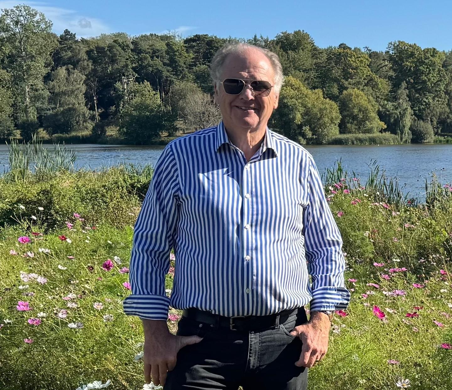 Paul J Castle